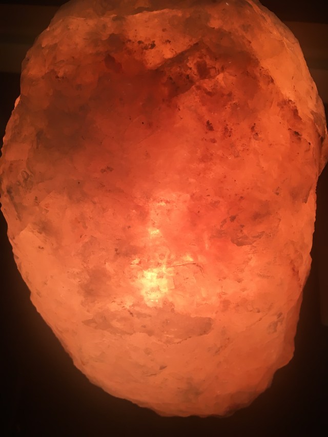 Himalayan salt rock lamp